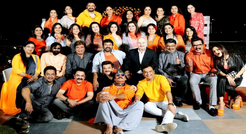 Eighties stars get together for a reunion at Jackie Shroff's home.