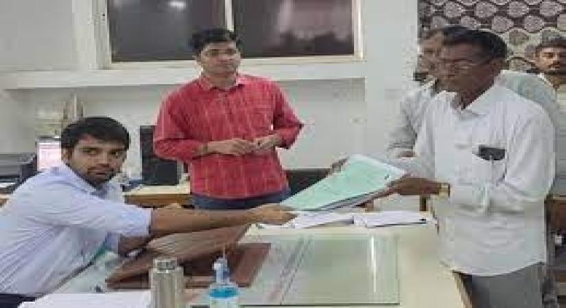 candidates filing their forms in 2022 assembly elections
