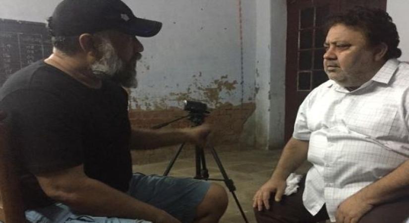 Anubhav Sinha wishes his 'main man' Manoj Pahwa on his B'day