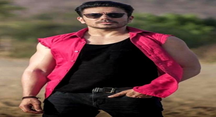 Vikram Mastal makes his debut in South cinema with 'Top Gear'.