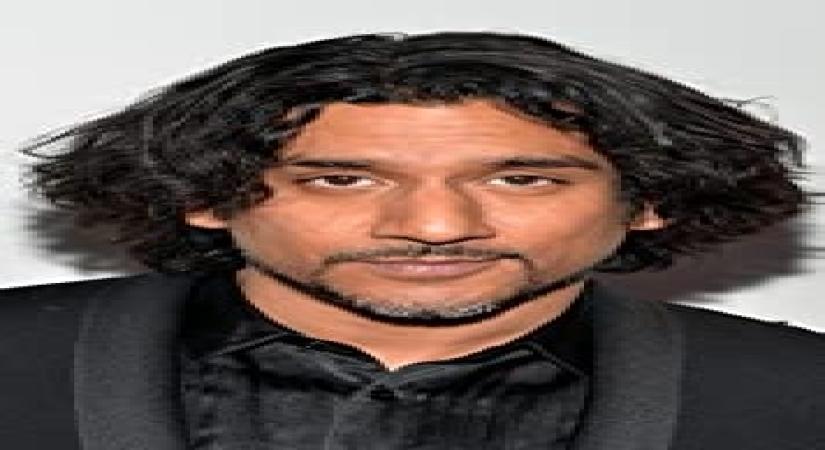 Naveen Andrews(IMDB)