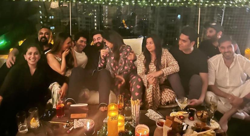 Alia, Ranbir host pyjama party; Aditya Roy Kapur, Ayan Mukerji, Luv Ranjan attend