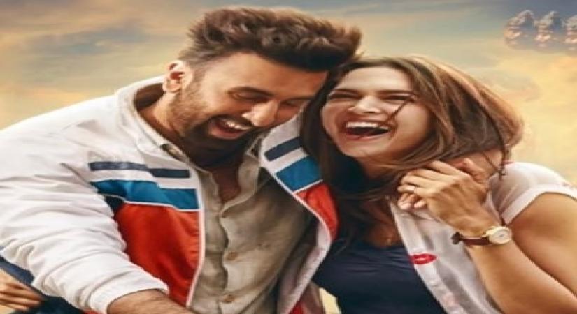Ranbir, Deepika's 'Tamasha' to release in theatres for V-Day week
