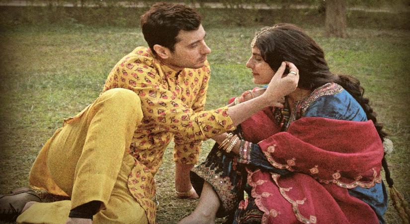 Ã¢ÂÂMirzapurÃ¢ÂÂ actors Divyenndu, Isha Talwar charm the audience again with new offering