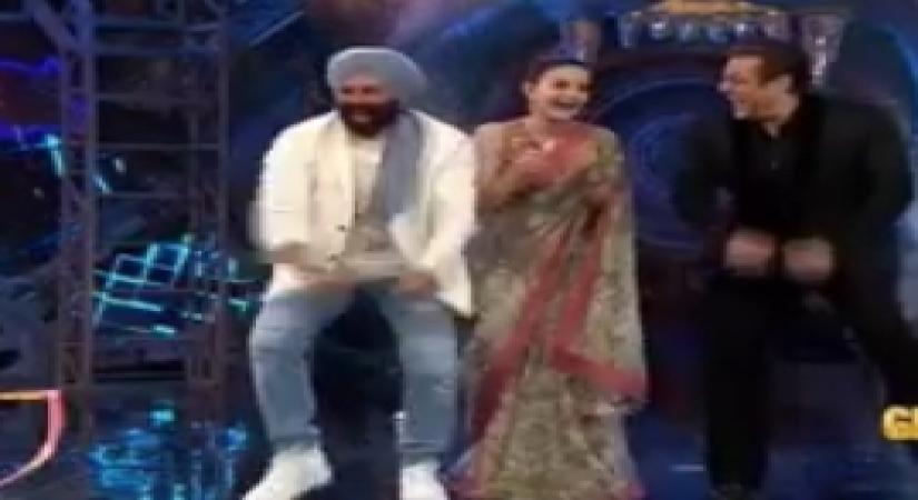 Sunny Deol's hook step attempt has Amisha and Salman cracking up