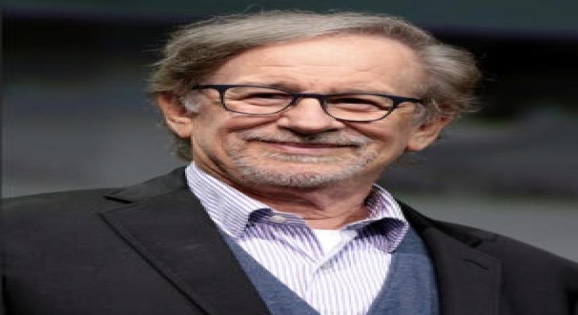 Steven Spielberg tells Tom Cruis
