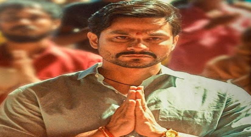 Kunal Kemmu looks similar to his 'Lootcase' character in 'Namo Hari' from 'Kanjoos Makhichoos'