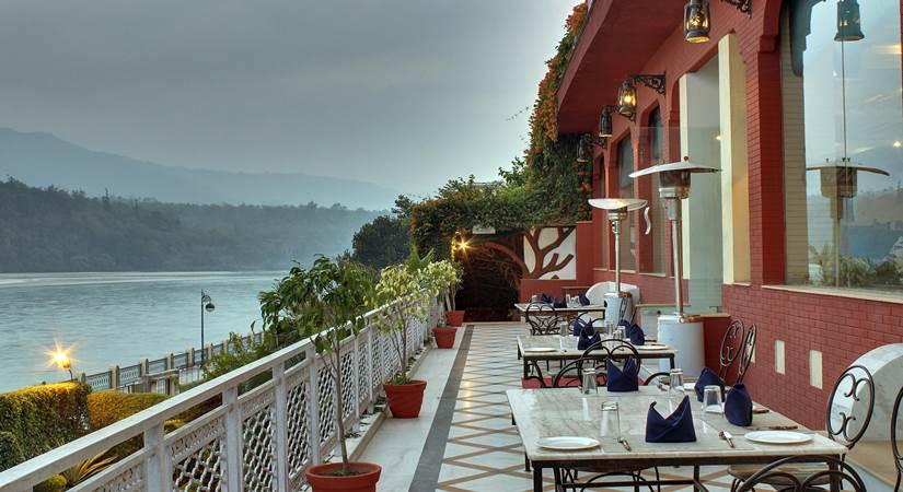 Must visit luxurious boutique resorts and hotels on the bank of river Ganga