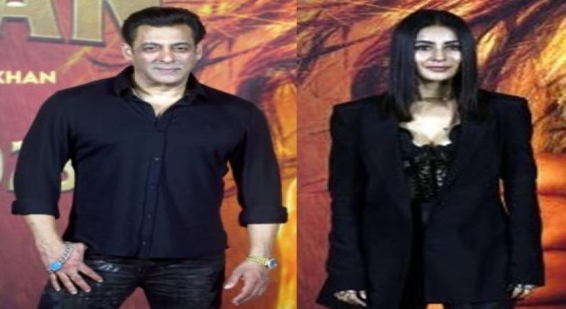 Salman Khan asks Shehnaaz