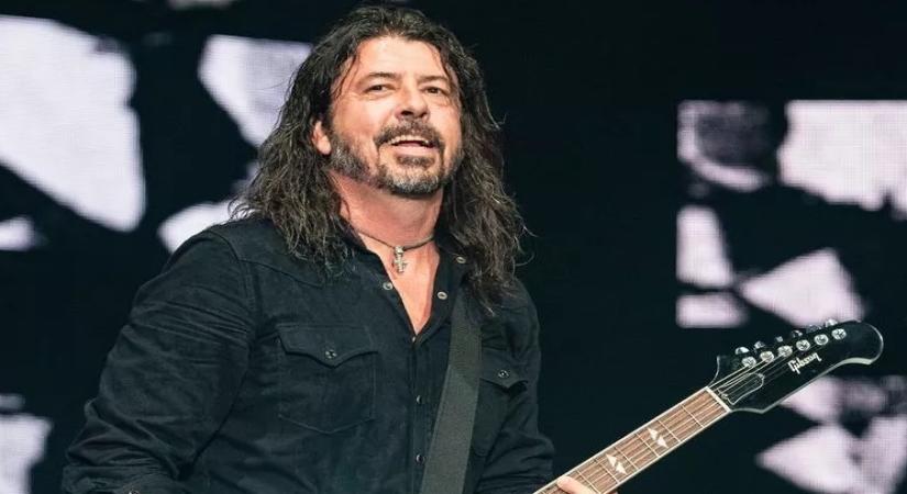 Foo Fighters to perform at Glastonbury's Pyramid stage(grab twitter)