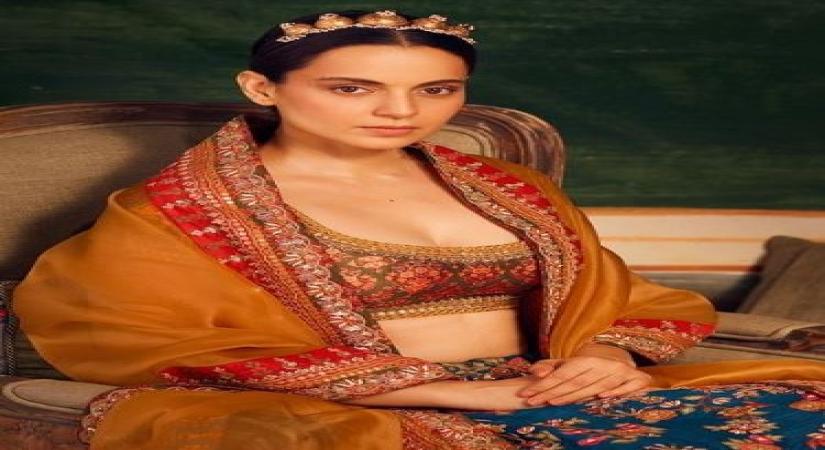 Kangana sports a 'saggi phool': 'Even Indians don't know about their heritage'