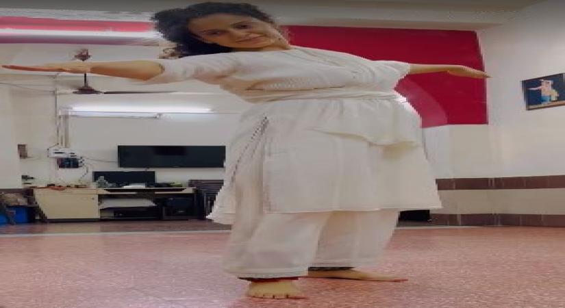 Kangana Ranaut shares video of 'morning dance routine' with her guru
