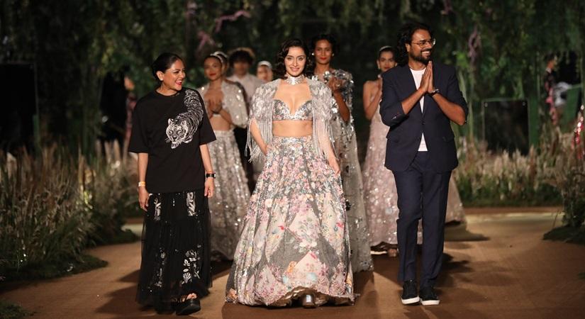 Shraddha Kapoor, and Rahul Mishra at FDCI Hyundai India Couture Week 