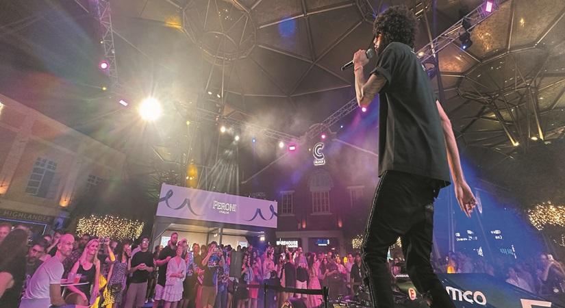 Clarke Quay - Music Matters Live.