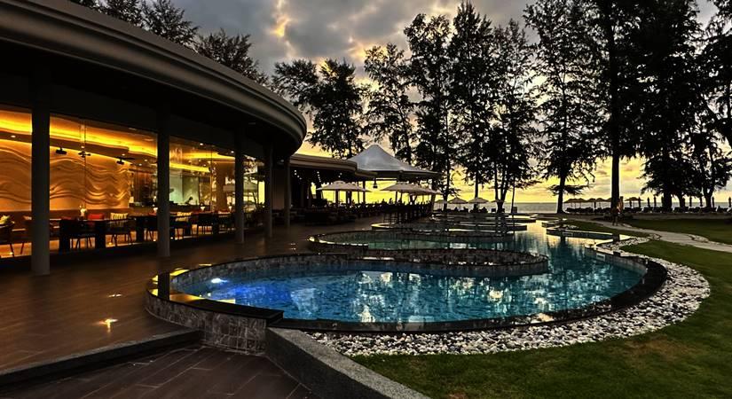 Nora Beach Club, Amora Beach Resort Phuket