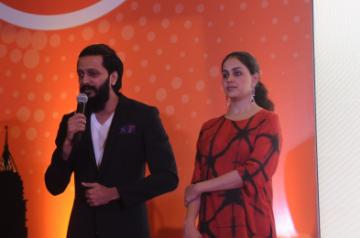 Mumbai: Actors Riteish Deshmukh and Genelia D'souza during the launch of the Labour Analgesia App, Birth Ease in Mumbai on Oct. 16, 2016. (Photo: IANS)