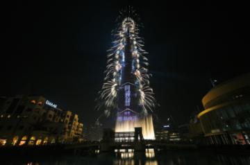 DUBAI, Jan. 1, 2019 (Xinhua) -- Fireworks are seen at the Burj Khalifa on New Year's Eve in Dubai, the United Arab Emirates, on Dec. 31, 2018. (Xinhua/IANS)