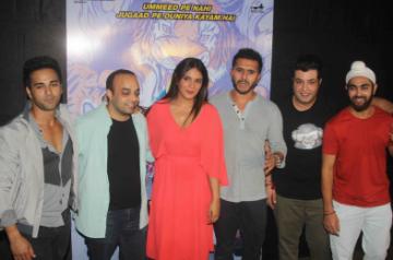 Mumbai: Actors Pulkit Samrat, Richa Chadda, Varun Sharma, Manjot Singh and director Mrighdeep Singh Lamba and filmmaker Ritesh Sidhwani during the special preview of their upcoming film "Fukrey Returns" in Mumbai on Aug 8, 2017. (Photo: IANS)
