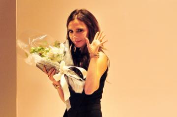 SINGAPORE, May 17, 2015 (Xinhua) -- Designer Victoria Beckham gestures during the Singapore Fashion Week in Singapore, May 17, 2015. (Xinhua/Then Chih Wey/IANS)