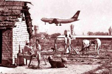 Raghu Rai, Tilling land,Palam airport,1970, Highres