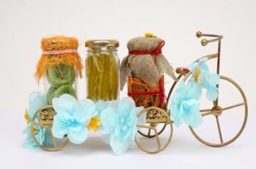 Spice up Diwali with themed gifting