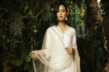 Anju Modi creates for BIBA