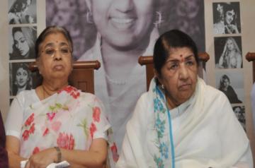 (L-R) Usha Mangeshkar and Lata Mangeshkar  (Photo: IANS)