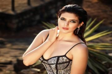 Actress Ihana Dhillon will be seen playing role of a rape survivor in upcoming web series "Kasak". The Ullu App series narrates story of a girl, who was violently attacked and raped because of which she was in a semi-comatose for the rest of her life.