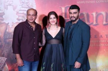 Mumbai: Actors Arjun Kapoor, Kriti Sanon and director Ashutosh Gowariker during the song launch of their upcoming film "Panipat" in Mumbai on Nov 23, 2019. (Photo: IANS)