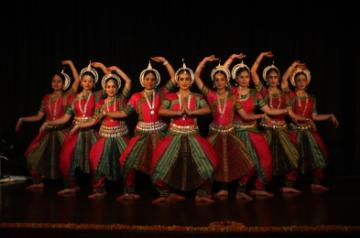 Madhumita Raut Odissi Group 