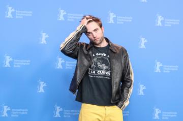 BERLIN, Feb. 16, 2018 (Xinhua) -- Actor Robert Pattinson poses for photos during the photocall of film "Damsel" during the 68th Berlin International Film Festival, in Berlin, capital of Germany, Feb. 16, 2018. (Xinhua/Shan Yuqi/IANS)