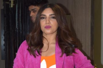 Mumbai: Actress Bhumi Pednekar seen at a recording studio in Mumbai's Juhu on Nov 5, 2019. (Photo: IANS)