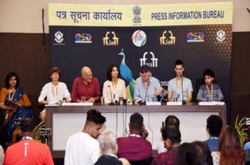 Panaji: Director Goran Paskaljevic, Ex. Producer Maria Li Sacchi with the cast and crew of the opening film 'Despite the Fog' at a press conference, during the 50th International Film Festival of India (IFFI-2019) in Panaji, Goa on Nov 20, 2019. (Photo: IANS/PIB)