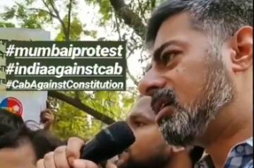 Actor Sushant Singh has been ousted from the reality TV crime series "Savdhaan India", which he was hosting on the channel Star Bharat. The reason being seen is his participation in recent anti-CAA protests in Mumbai.