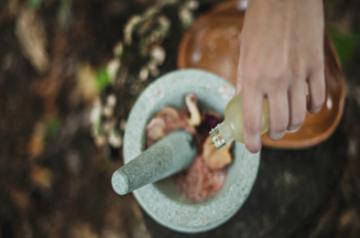 Ayurvedic face masks for winter skin