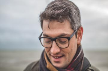 Stress, smoking cause early greying of hair: Experts