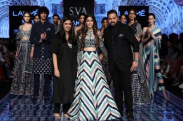  Alaya F walks for SVA by Sonam and Paras Modi at LFW SR20.