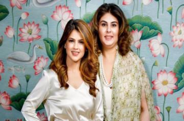 Organisers Sonali and Samiksha