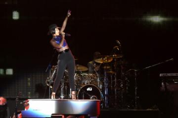 Alicia Keys. IANS/EFE/Marcelo Sayao