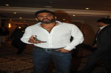 Mumbai, April 22 (IANS) Over two decades ago, Suniel Shetty mouthed this dialogue in "Border", and the line has become synonymous with on-screen patriotism: "Yeh dharti meri maa hai, aur koi meri maa ke samne nazar uthake deke aisa main hone nahi dunga." On Wednesday, the actor used the ine to commemmorate the 50th Earth Day.