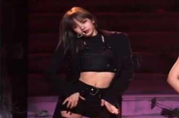 BLACKPINK member Lisa accused of copying choreography.