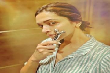 Mumbai, April 4 (IANS) Bollywood actress Deepika Padukone turned "masterchef" for her husband, actor Ranveer Singh, and treated him to a scrumptious meal.
