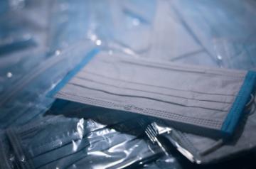 COVID-19: Precautions for using a DIY mask