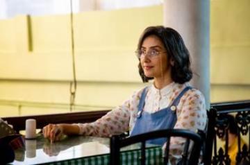 Mumbai, May 13 (IANS) Manisha Koirala tweeted on Wednesday that the COVID-19 pandemic has changed her sleep pattern, and that she finds herself wide awake even after midnight.