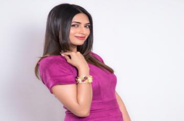Mumbai, May 8 (IANS) Divyanka Tripathis parents celebrated their wedding anniversary on Friday, and the actress called them "an example of unadulterated love".