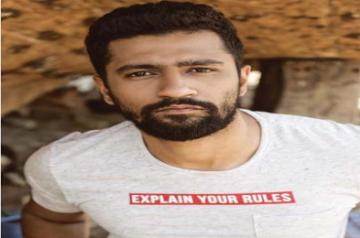 Mumbai, June 19 (IANS) Actor Vicky Kaushal went down memory lane and remembered his school days amid the rainy season.