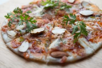 Toasted Almonds and Tomato Uttapam Pizza 