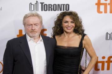 Los Angeles, June 12 (IANS) Legendary filmmaker Ridley Scott is working on a sequel of his 2000 blockbuster "Gladiator", but is finding it hard to crack a story for the follow-up.