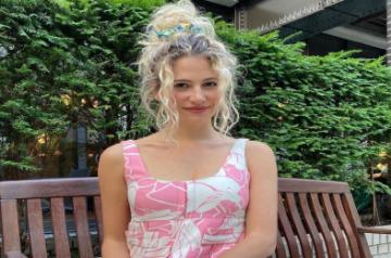 Singer Pixie Lott.