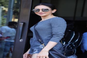 Mumbai: Actress Rakul Preet Singh spotted at bandra in Mumbai on Feb 24, 2020. (Photo: IANS)